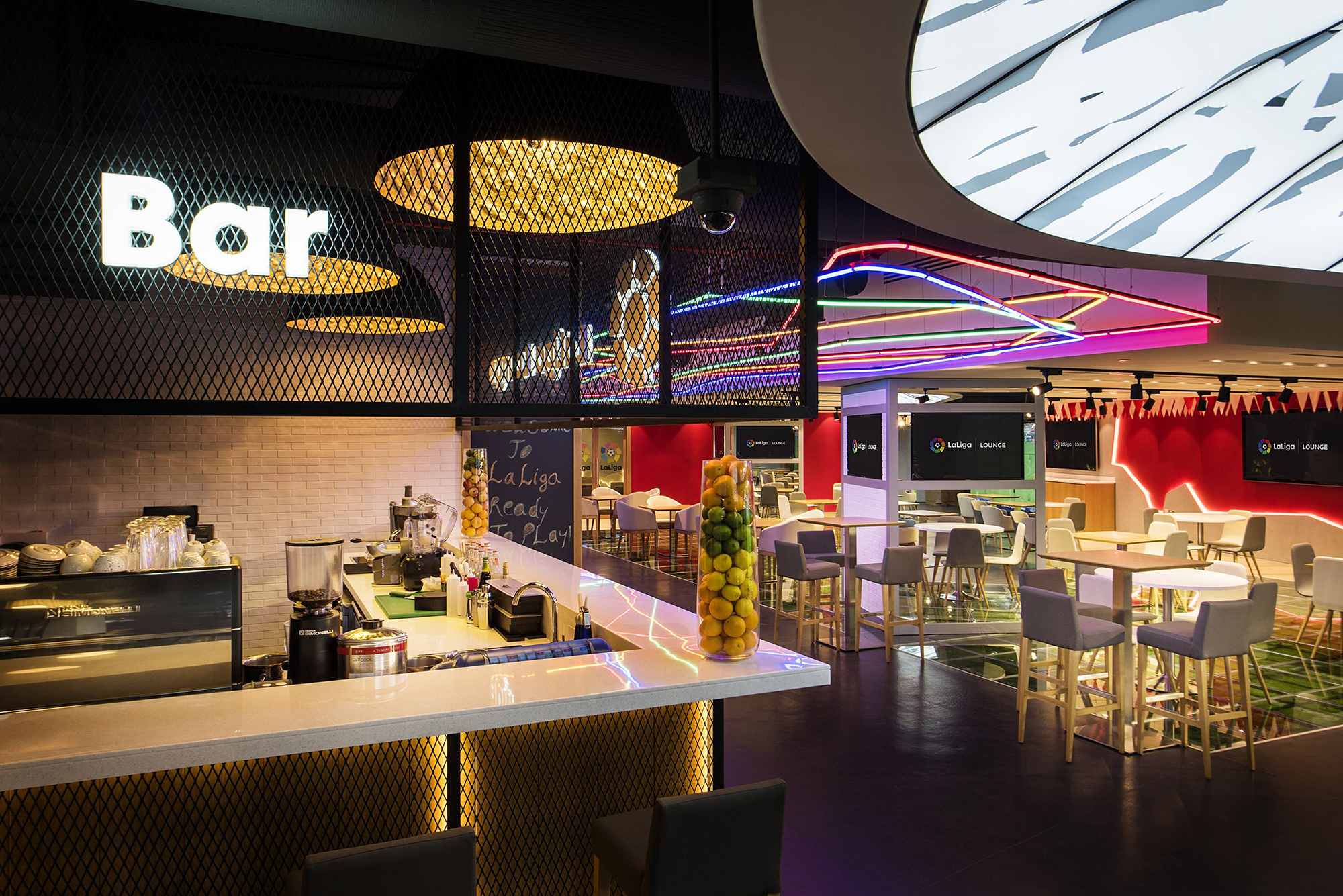 grassoler-proyecto-restaurants-LaLiga-Lounge-Doha-galeria-2