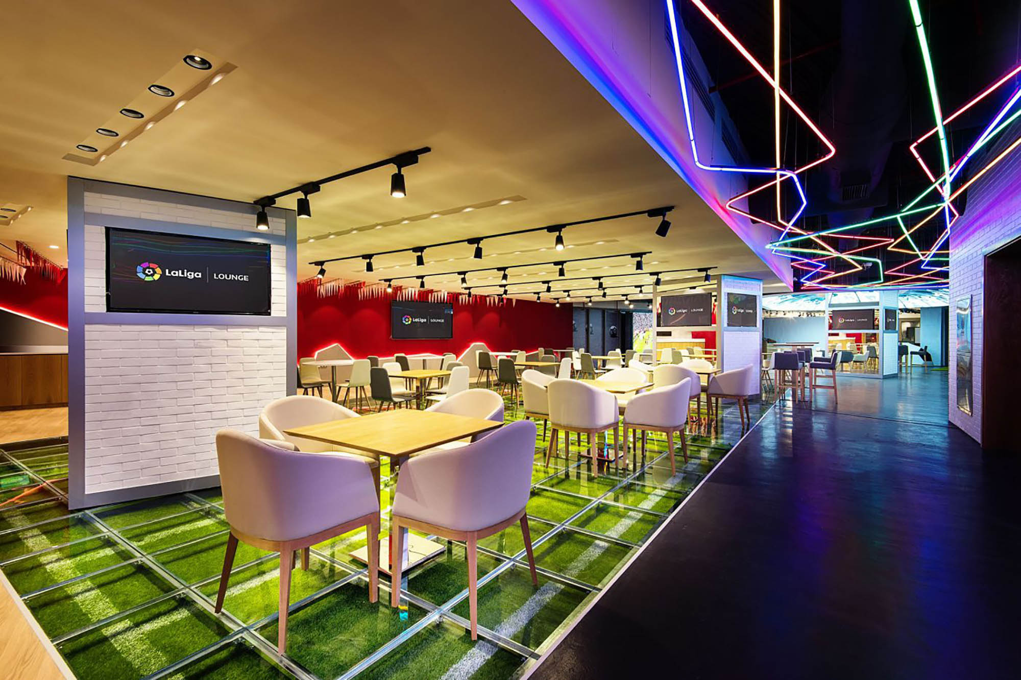 grassoler-proyecto-restaurants-LaLiga-Lounge-Doha-galeria-5